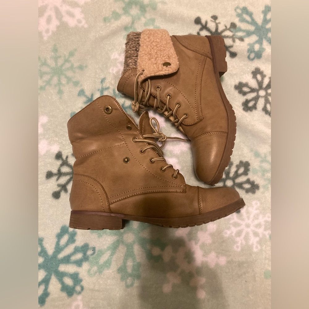 Rock & Candy Womens Spraypaint-H Closed Toe Ankle Fashion Boots Size 7.5 OBO